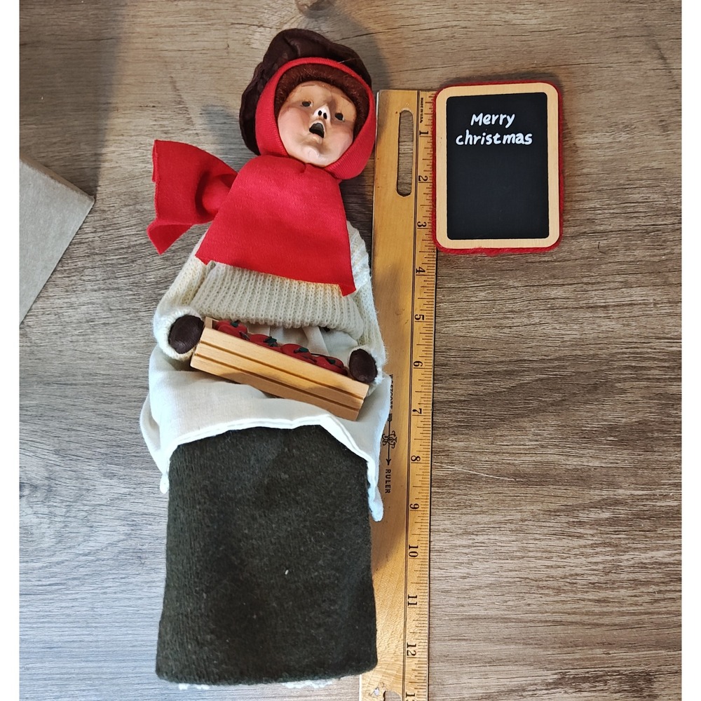 VTG 1991 Byers Choice "The Carolers" Woman/Cast Iron Bench 9in. w/Apple Crate - Picture 13 of 14